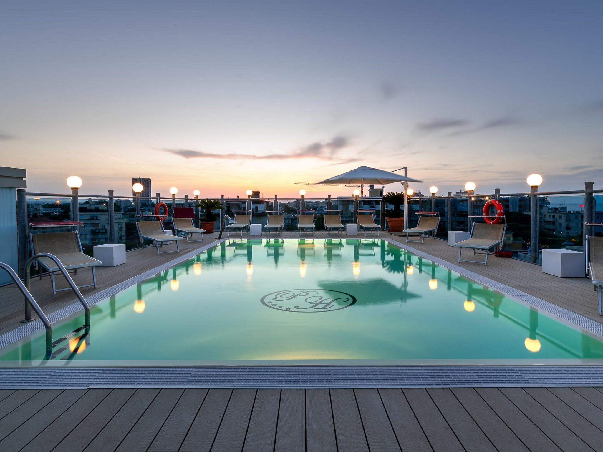 Hotel President Rimini Esterno foto