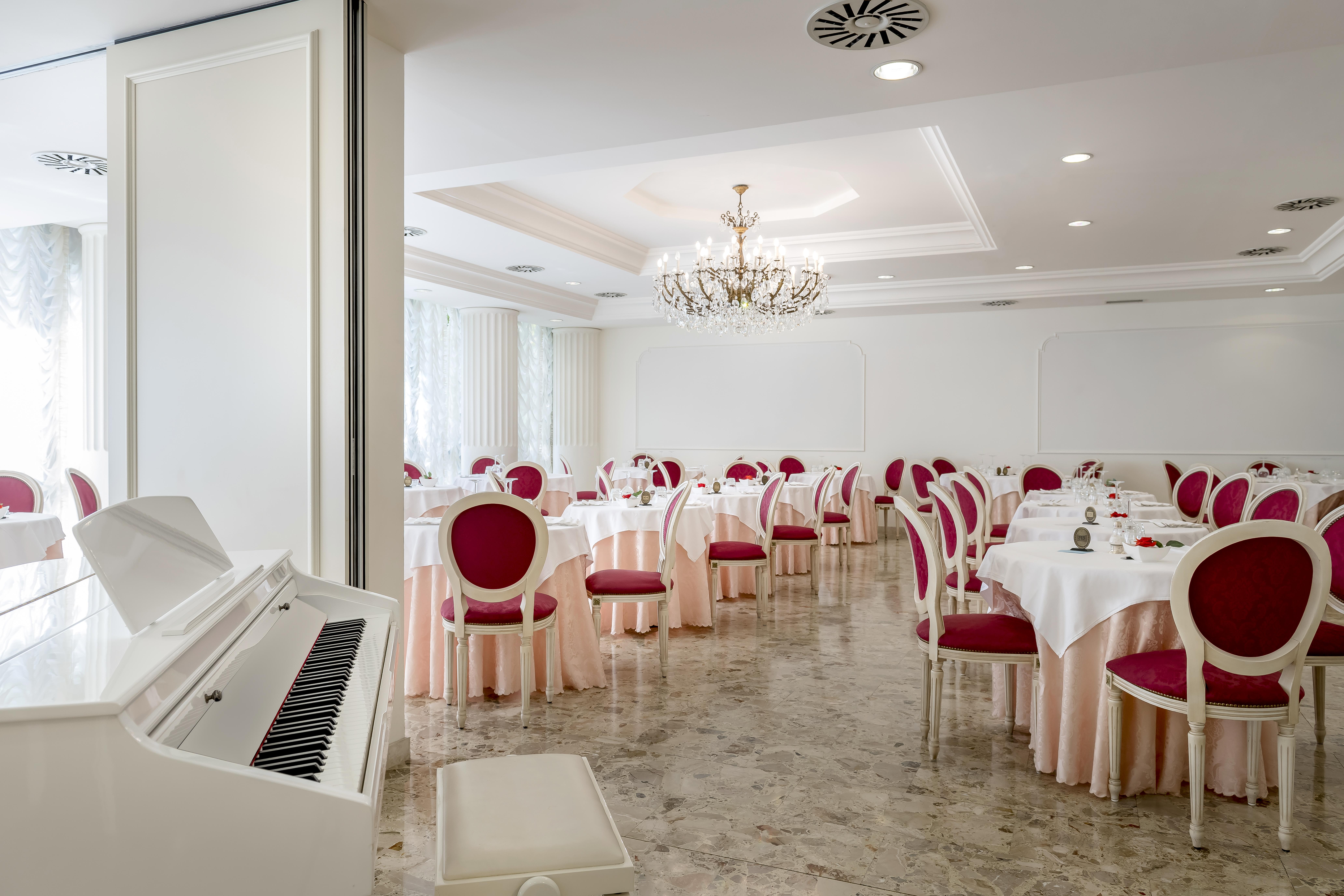 Hotel President Rimini Esterno foto