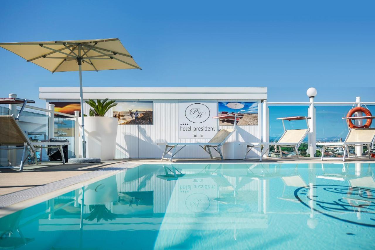 Hotel President Rimini Esterno foto