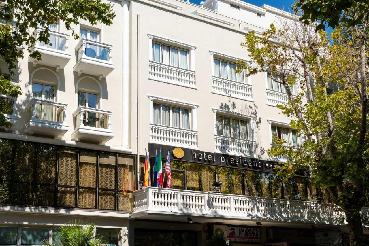 Hotel President Rimini Esterno foto